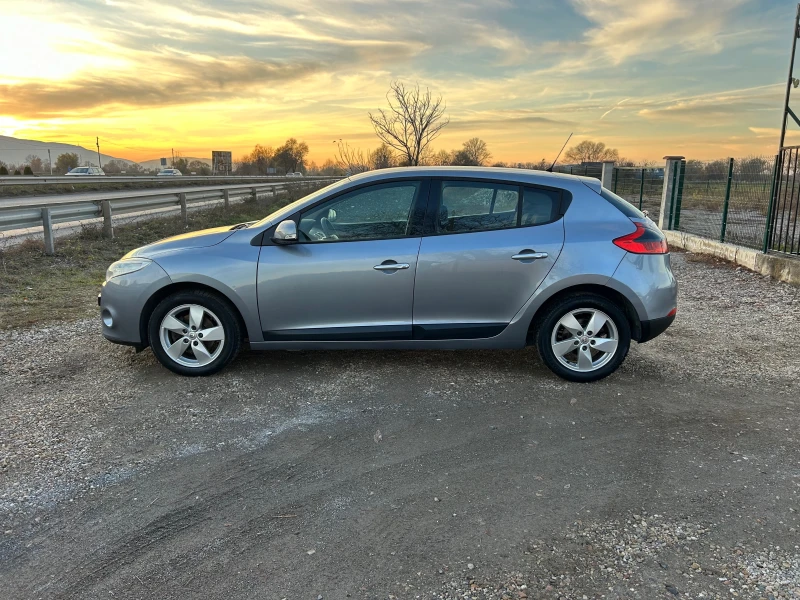 Renault Megane 1.5 DCI 110k.c., снимка 4 - Автомобили и джипове - 48018117