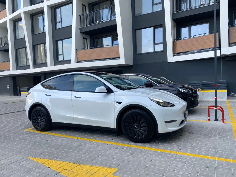 Tesla Model Y LONG RANGE DUAL MOTOR NEW РЕГИСТРИРАНА!, снимка 2 - Автомобили и джипове - 48549229