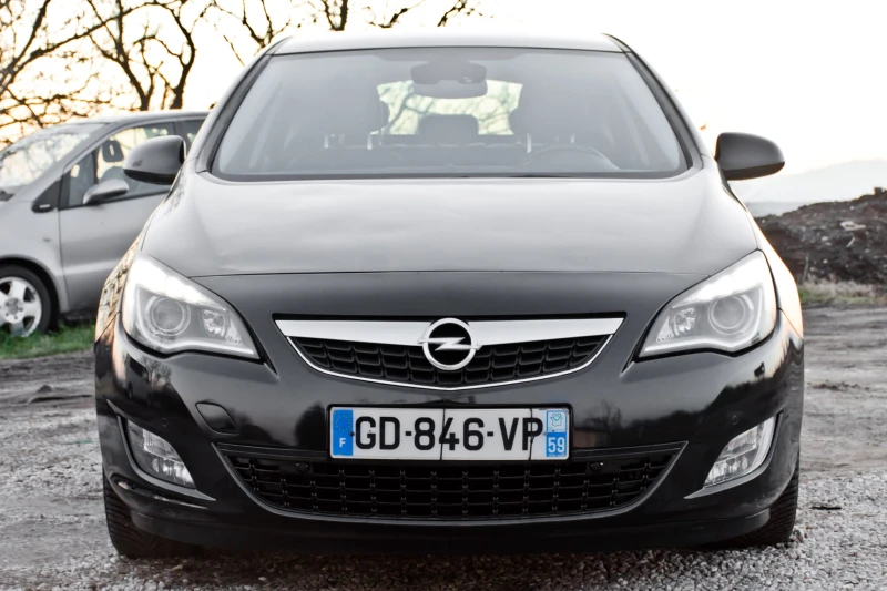 Opel Astra 1.7 cdti, снимка 1 - Автомобили и джипове - 48603808