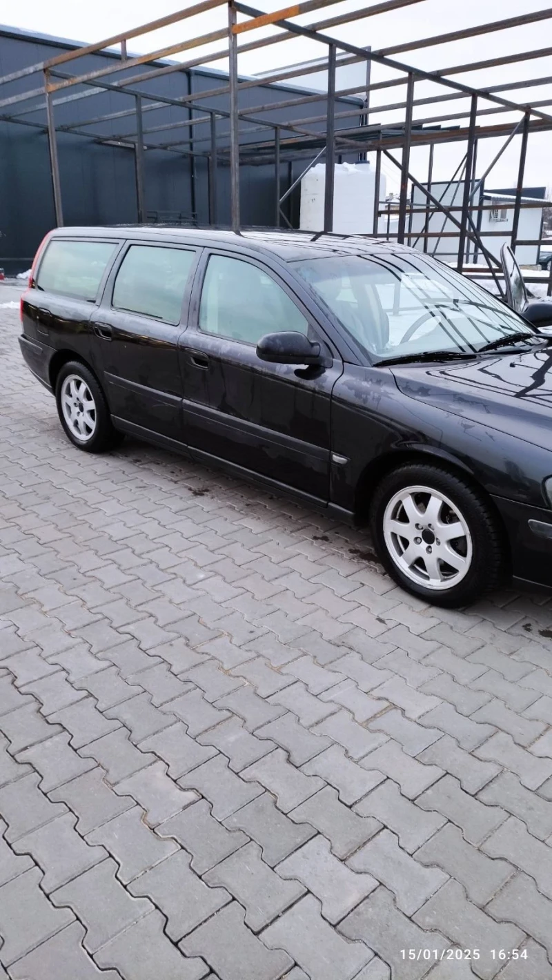 Volvo V70, снимка 6 - Автомобили и джипове - 49446381