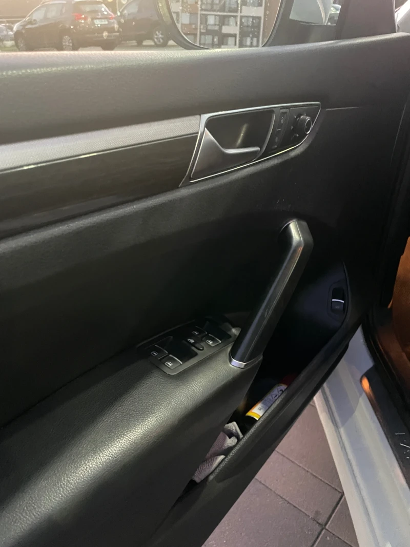 VW Passat 1.8 TSI DSG, снимка 9 - Автомобили и джипове - 51767709