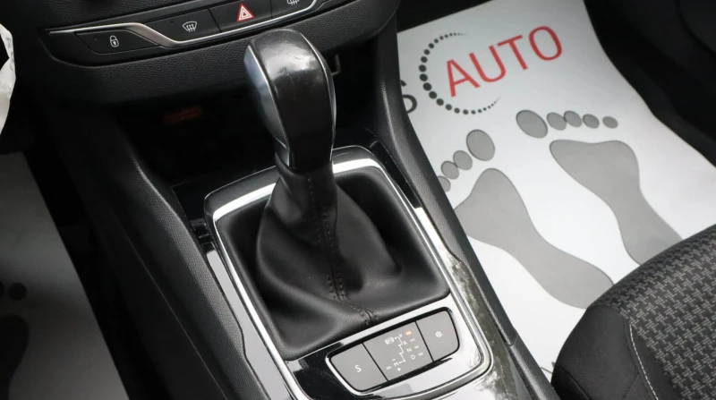 Peugeot 308 1.6HDI/SW Active/Автомат/Навигация/FullLed, снимка 10 - Автомобили и джипове - 51897085