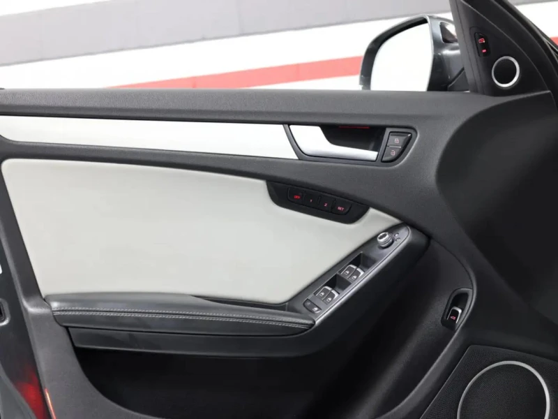 Audi S4 Bang&olufsen* Keyless* , снимка 8 - Автомобили и джипове - 52317630