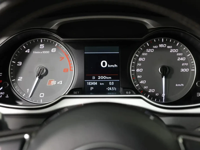 Audi S4 Bang&olufsen* Keyless* , снимка 10 - Автомобили и джипове - 52317630