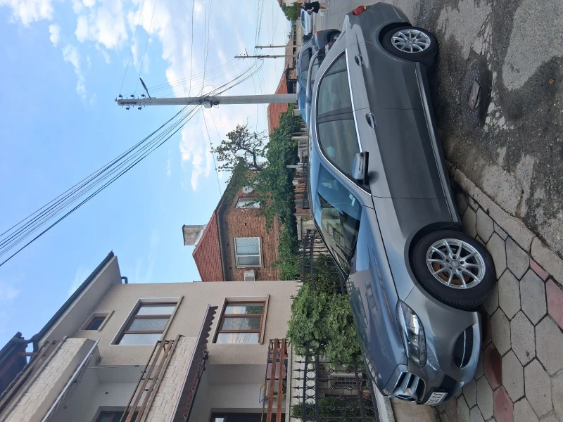 Mercedes-Benz E 200, снимка 2 - Автомобили и джипове - 52837148