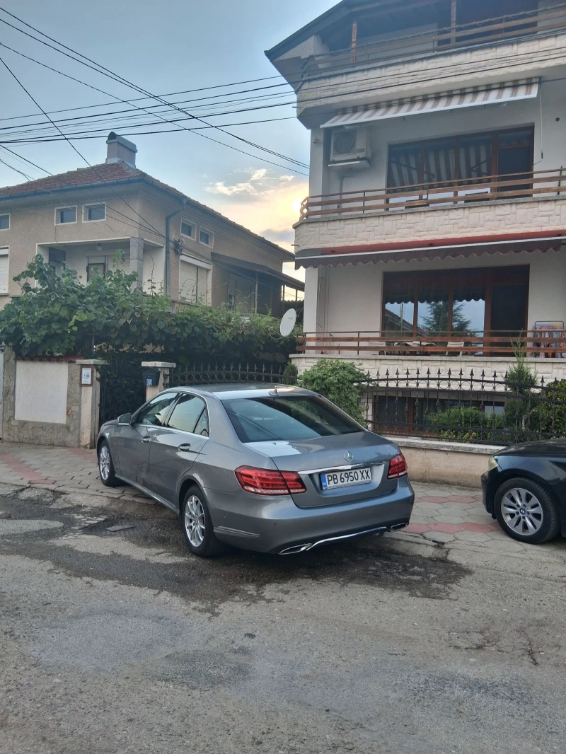Mercedes-Benz E 200, снимка 5 - Автомобили и джипове - 52837148