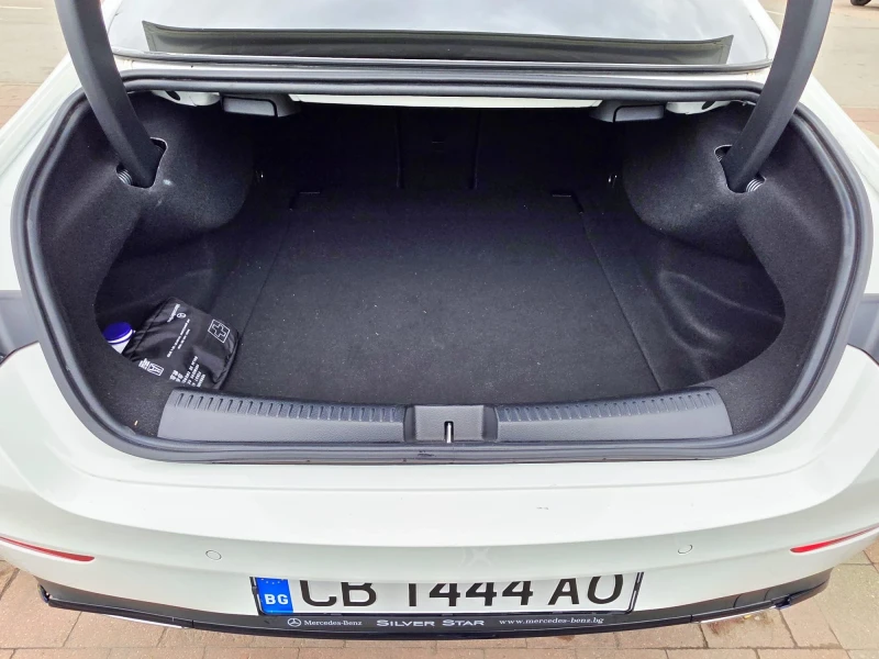 Mercedes-Benz CLA 200, снимка 4 - Автомобили и джипове - 52517556