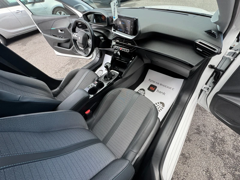 Peugeot 208 1.2 GT-LINE 6 SPEED, снимка 8 - Автомобили и джипове - 52514355