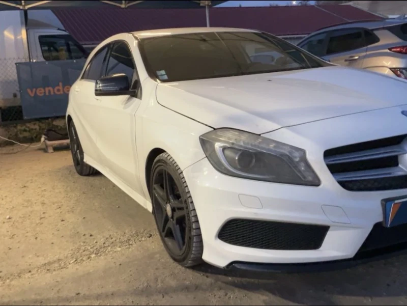 Mercedes-Benz A 220 AMG-sport-Лизинг през Уникредит , снимка 3 - Автомобили и джипове - 52829983