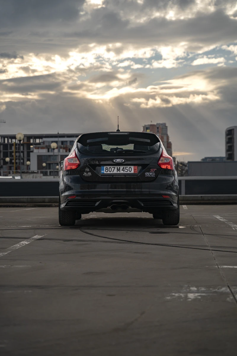 Ford Focus ST Turbo, снимка 9 - Автомобили и джипове - 53234833