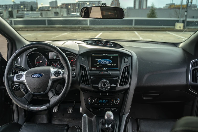 Ford Focus ST Turbo, снимка 6 - Автомобили и джипове - 53234833