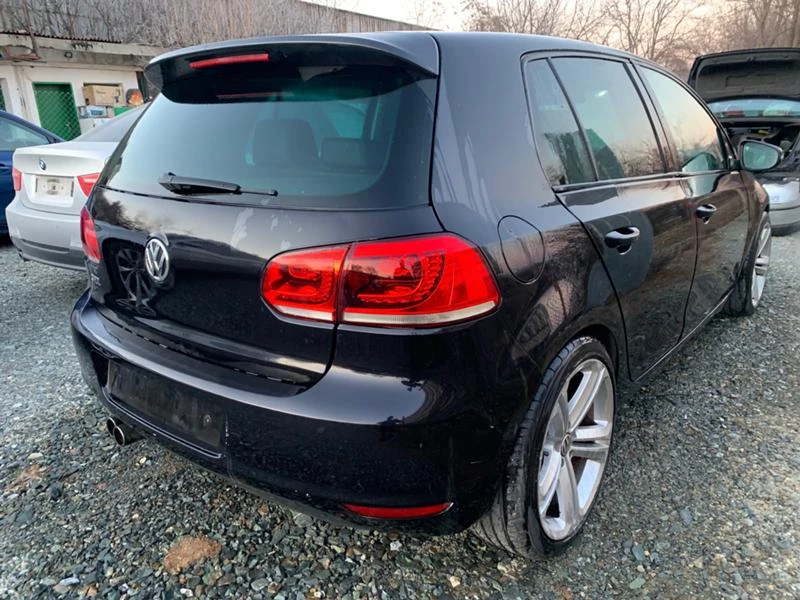 VW Golf 2.0д 140кс. - изображение 3