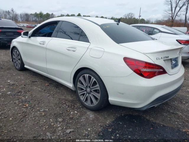Mercedes-Benz CLA 250 92k* 4matic* Камера* м.Точки* Ambient* Keyless* Re - изображение 5