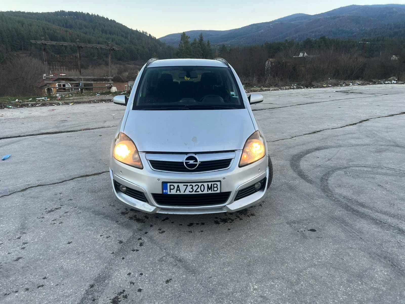 Opel Zafira Opel Zafira 1.9 CDTI, снимка 1
