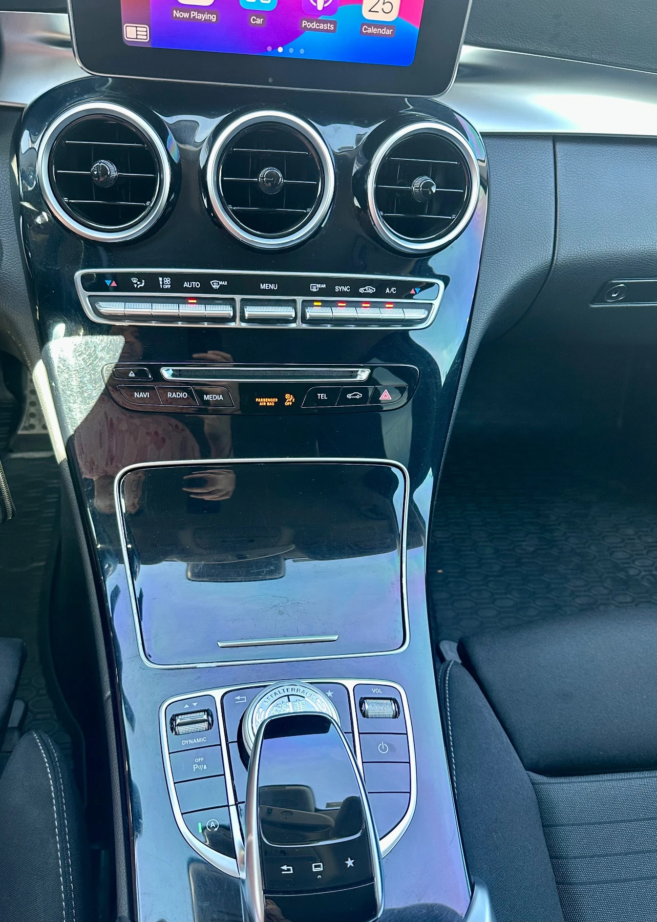 Mercedes-Benz C 250   .   AMG Interface & CarPlay  | Mobile.bg   12