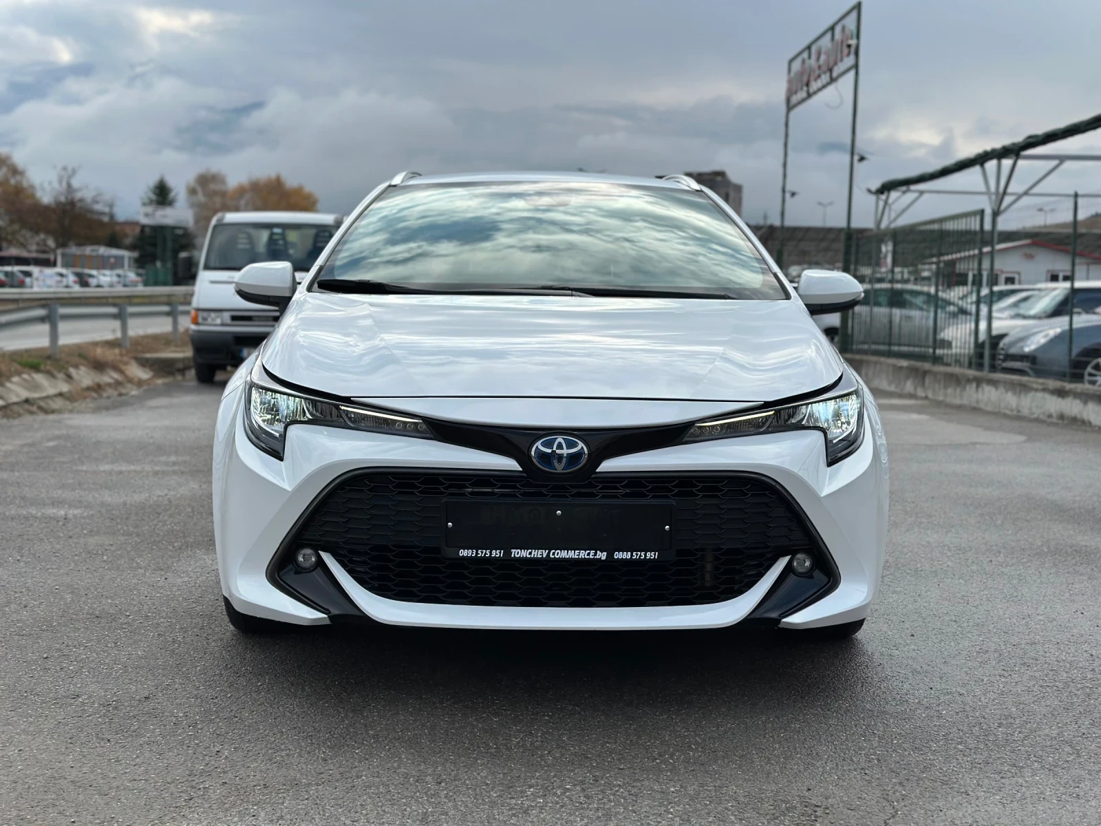 Toyota Corolla 1.8-hybrid-146.205km-NEW-LED-KEYLES-KAMERA-TOP - изображение 2