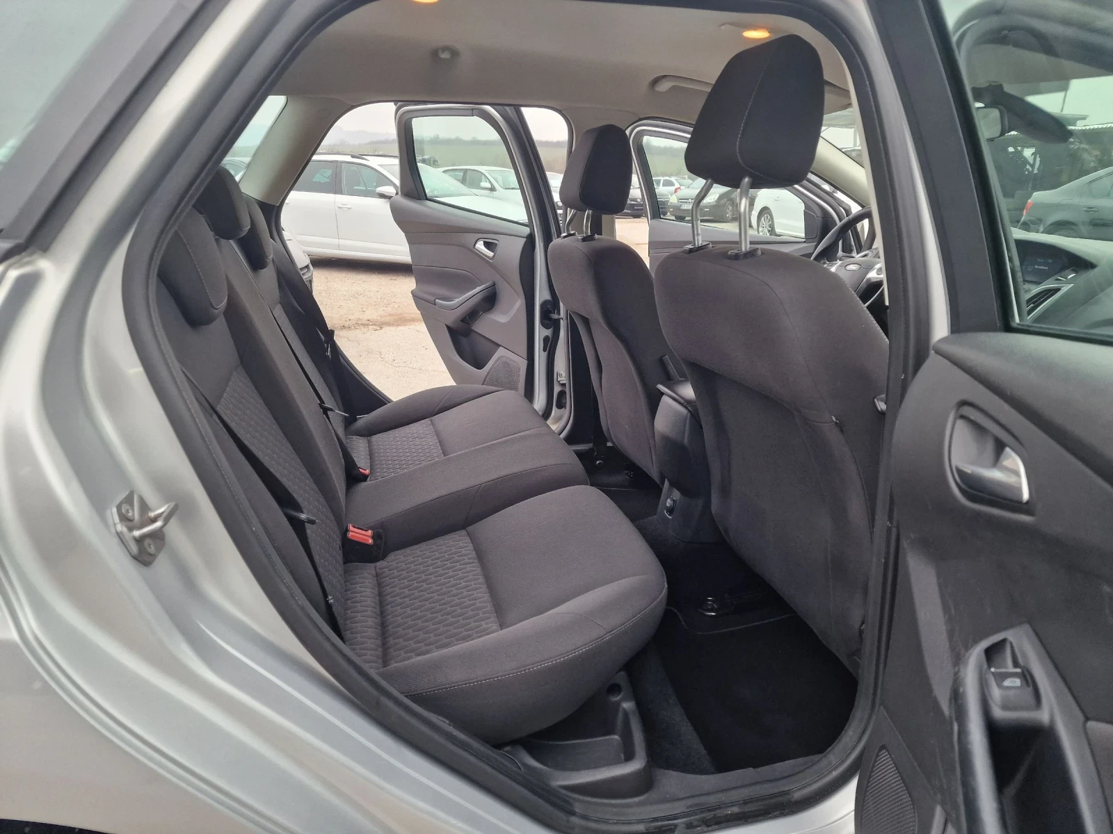 Ford Focus 2.0TDCI АВТОМАТ  | Mobile.bg — изображение 16