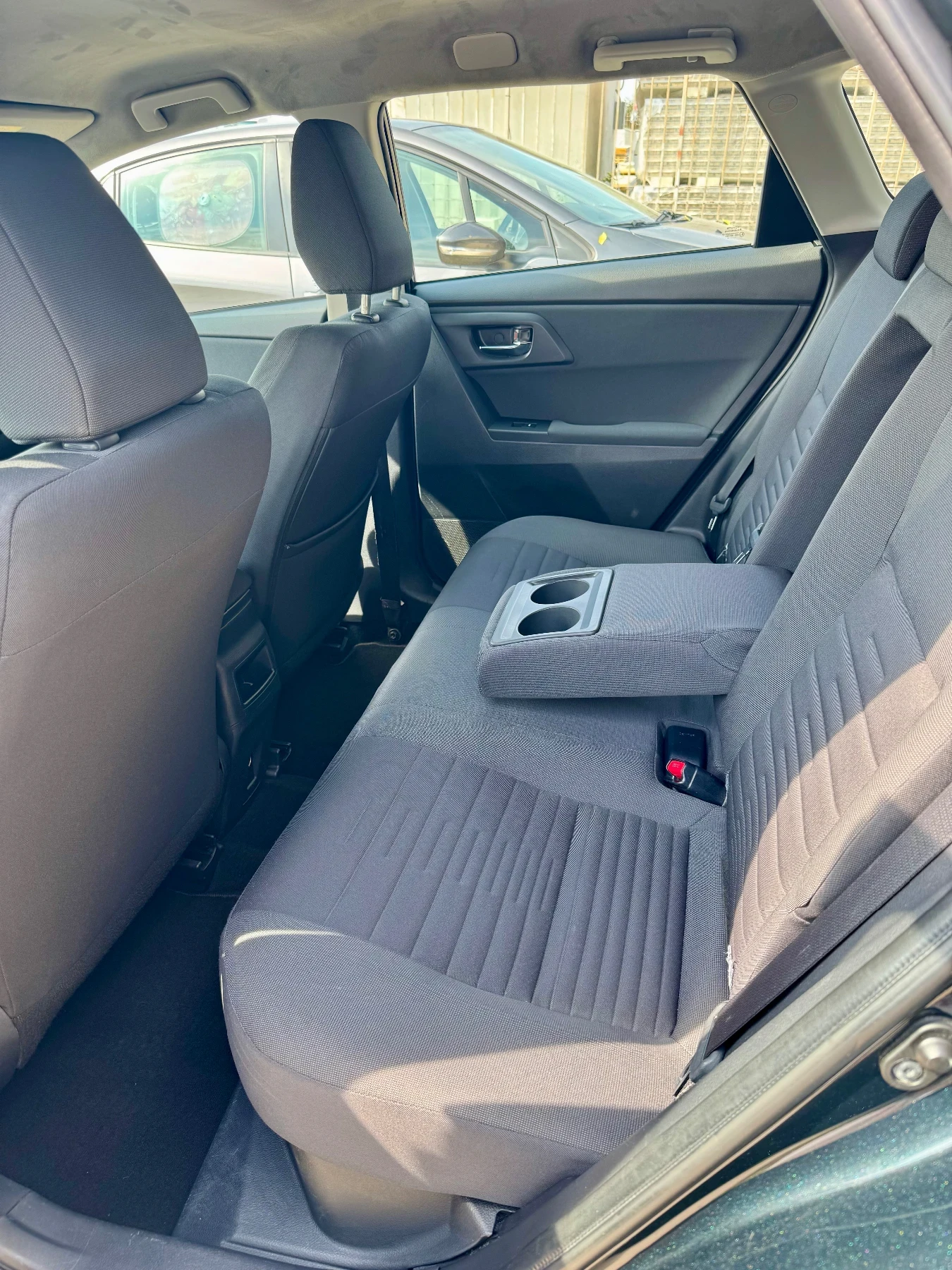Toyota Auris 1.8 - Hybrid - изображение 9