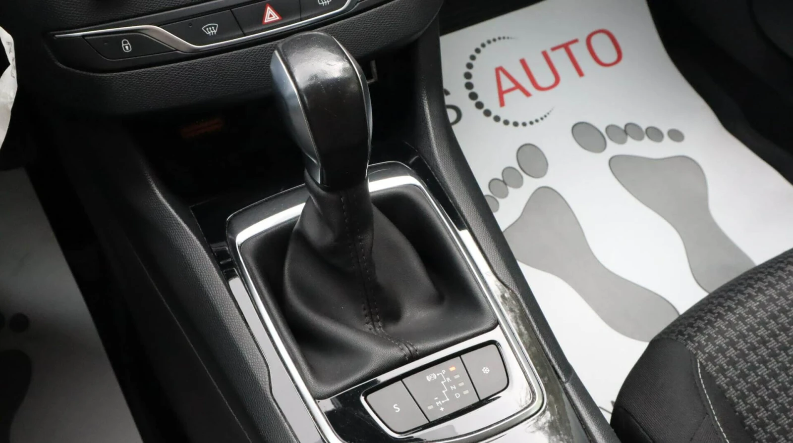 Peugeot 308 1.6HDI/SW Active/Автомат/Навигация/FullLed - изображение 10