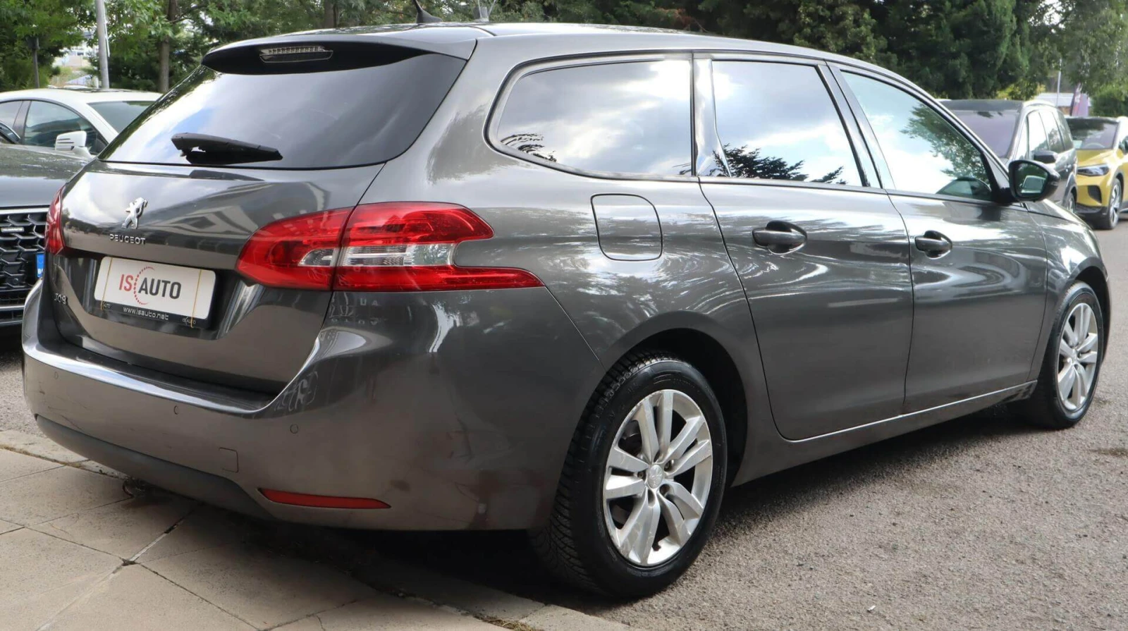 Peugeot 308 1.6HDI/SW Active/Автомат/Навигация/FullLed - изображение 4