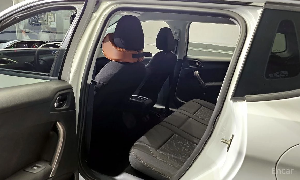 Peugeot 2008 | Mobile.bg   11