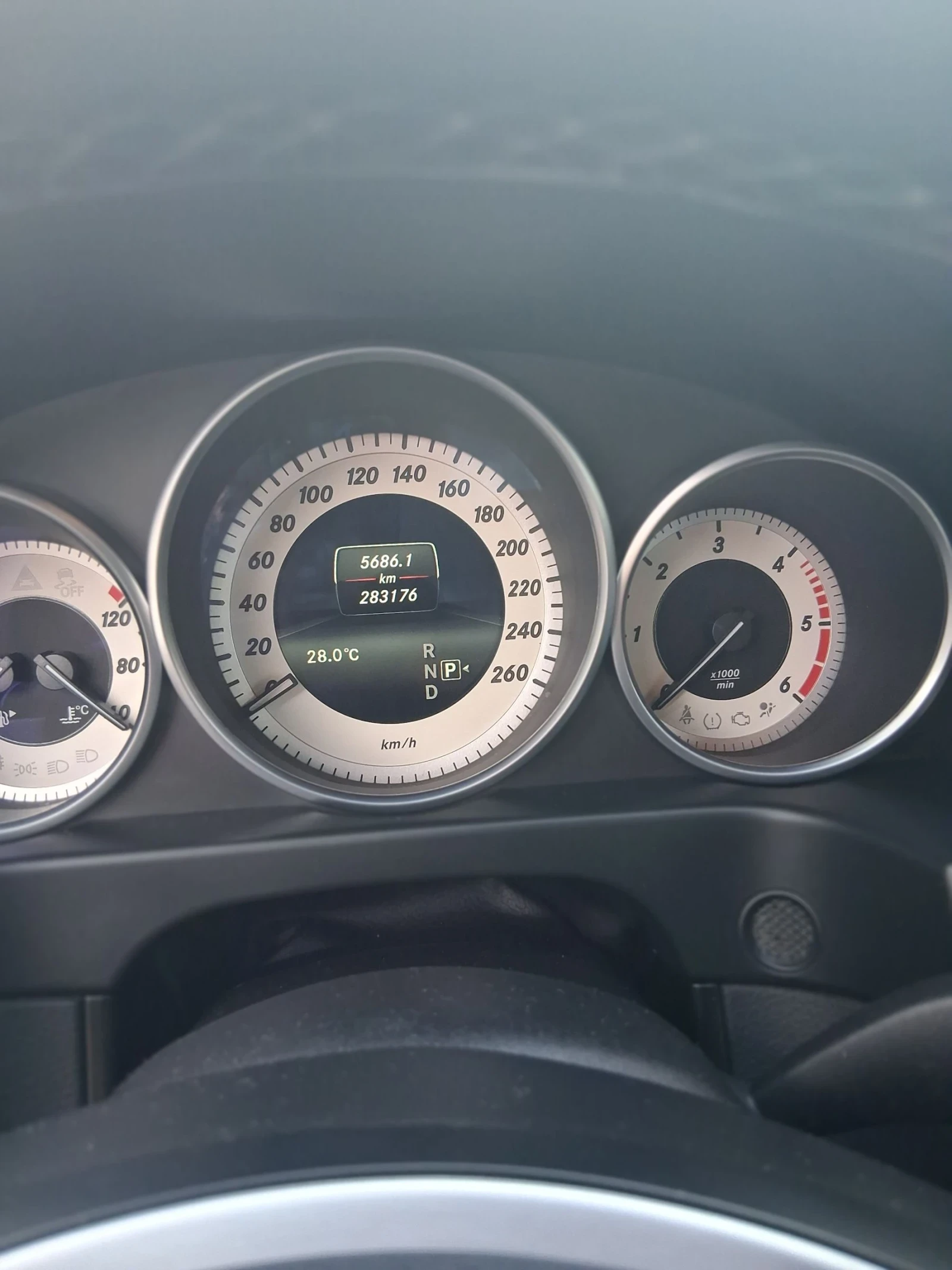 Mercedes-Benz E 200 | Mobile.bg � ����������� 9