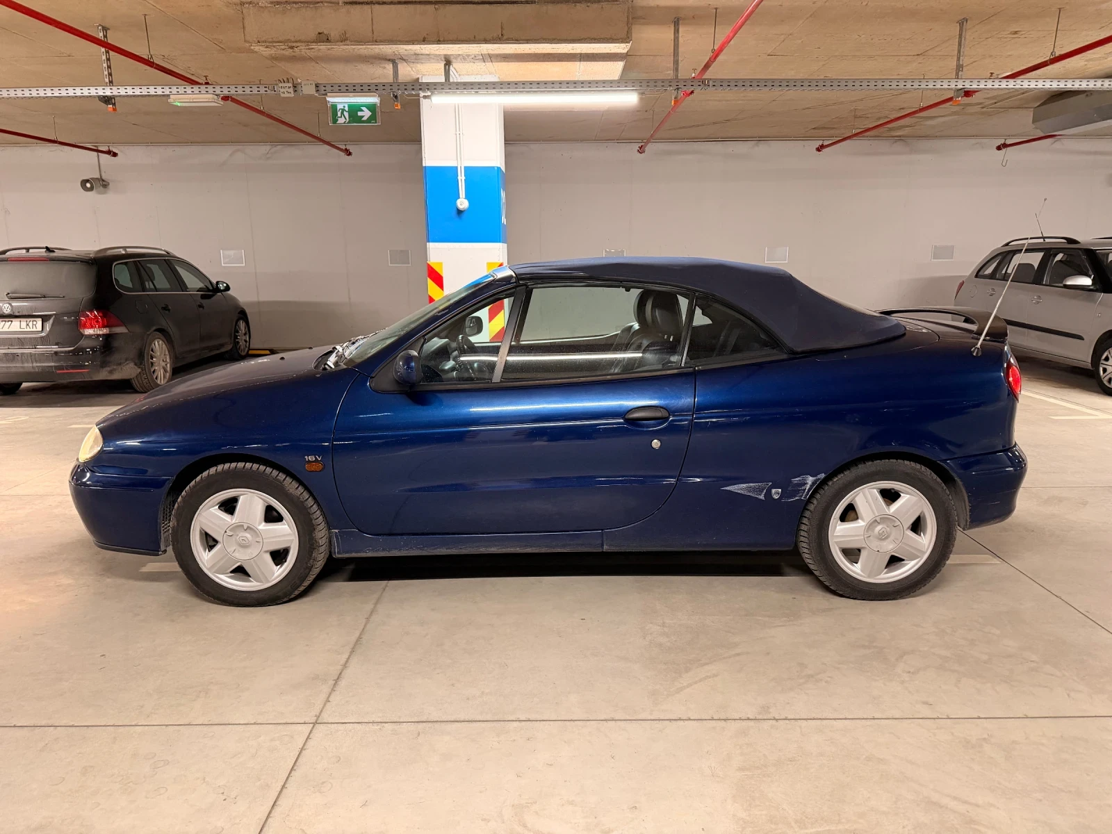 Renault Megane 1.6 16V, снимка 2 - Автомобили и джипове - 53894420
