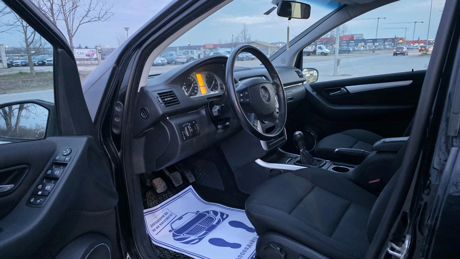 Mercedes-Benz B 150 БЕЗУПРЕЧНА , снимка 6 - Автомобили и джипове - 54337681