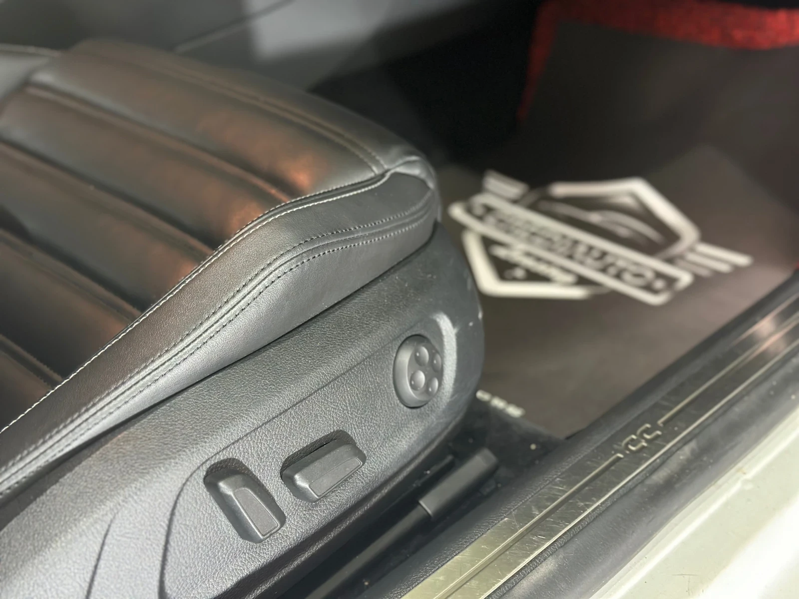 VW CC * Navi* * AUTO* 5 места, снимка 12 - Автомобили и джипове - 54667100