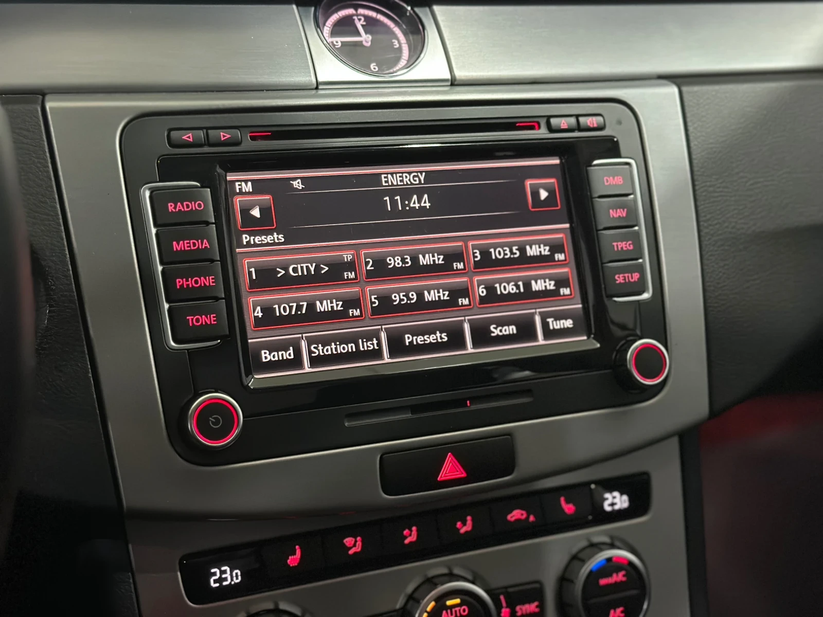 VW CC * Navi* * AUTO* 5 места, снимка 10 - Автомобили и джипове - 54667100