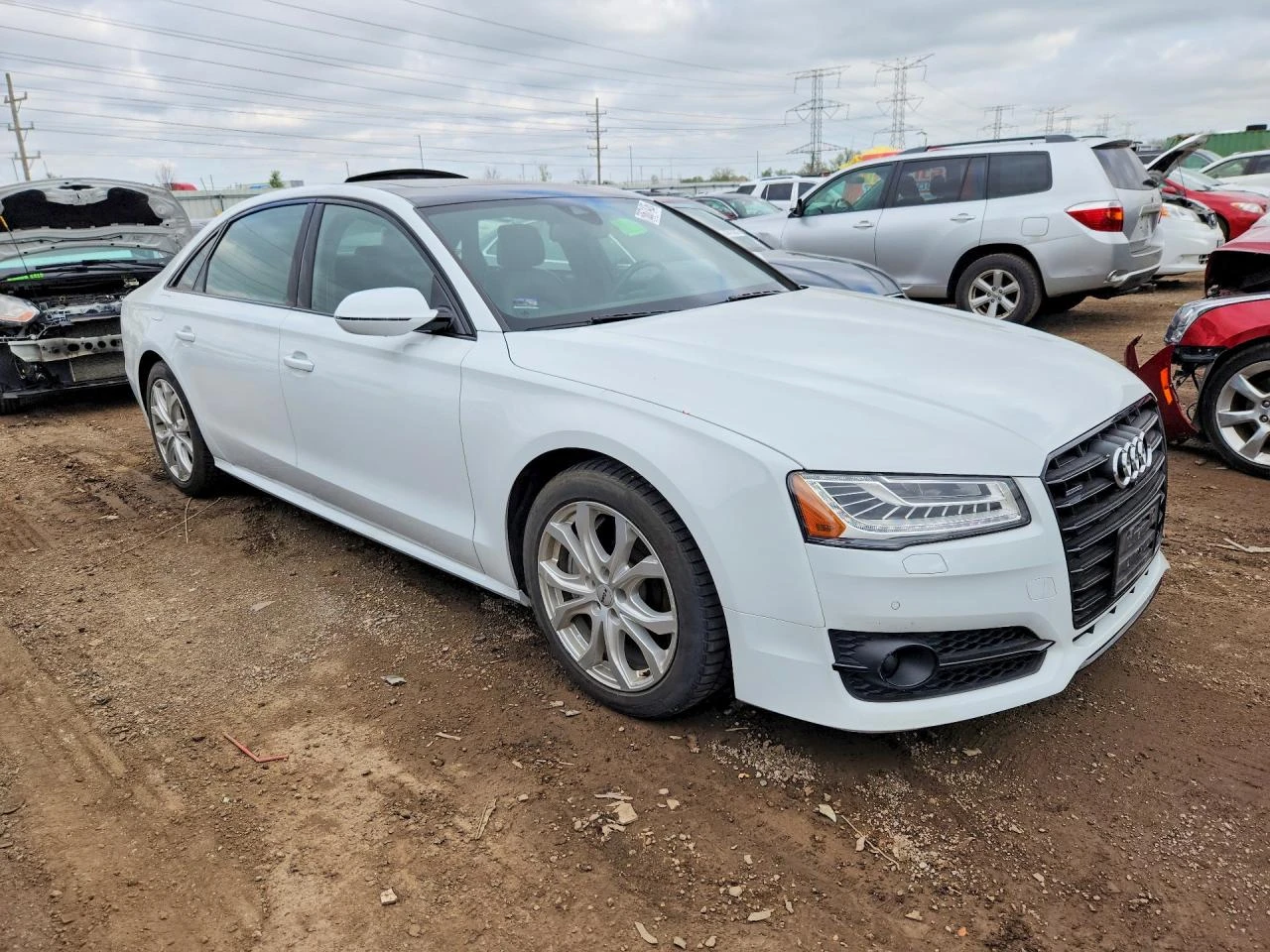 Audi A8 L QUATTRO* BOSE* подгрев* обдухване* щори* Heads-u, снимка 2 - Автомобили и джипове - 54743691