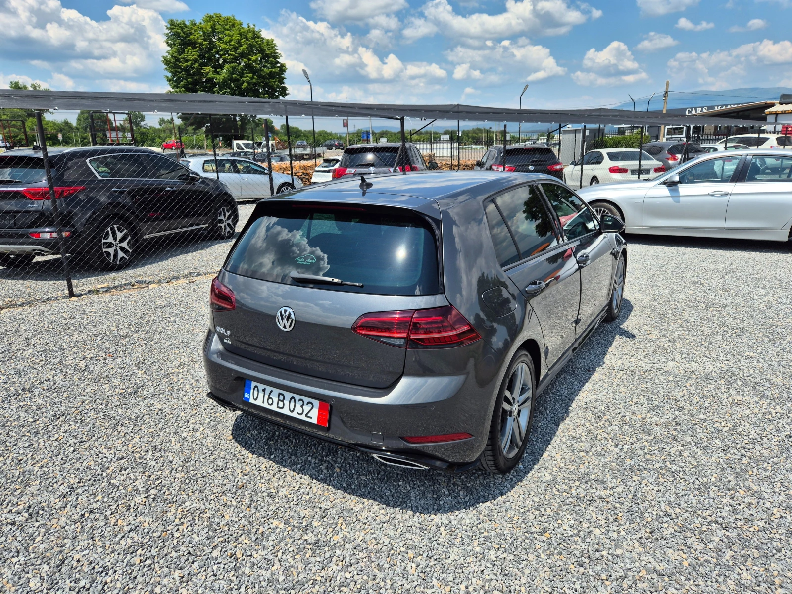 VW Golf 1.5TSI* R-Line* AUTOMAT* , снимка 6 - Автомобили и джипове - 55096319