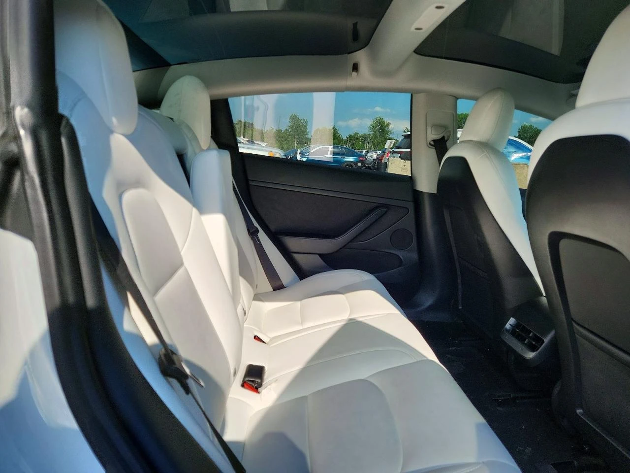 Tesla Model 3, снимка 10 - Автомобили и джипове - 55272011