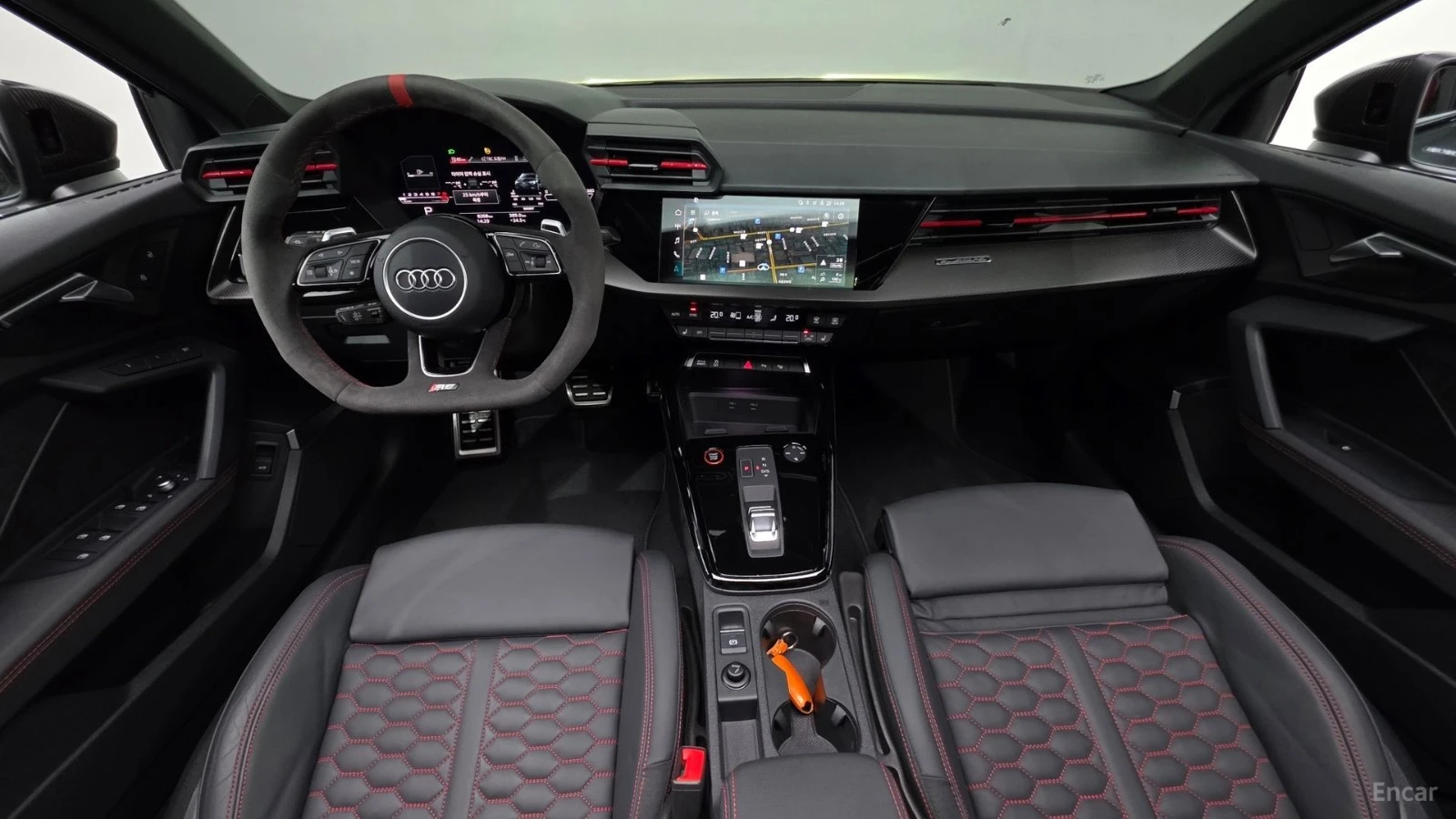 Audi Rs3 TFSI* 2.5* КОЖА* ПОДГРЕВ* НАВИ* ПАНО* КАМЕРИ, снимка 7 - Автомобили и джипове - 55505459