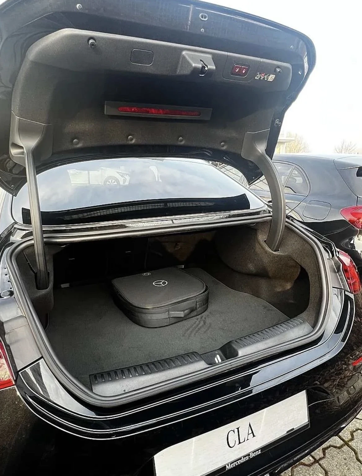 Mercedes-Benz CLA 250, снимка 13 - Автомобили и джипове - 55579814