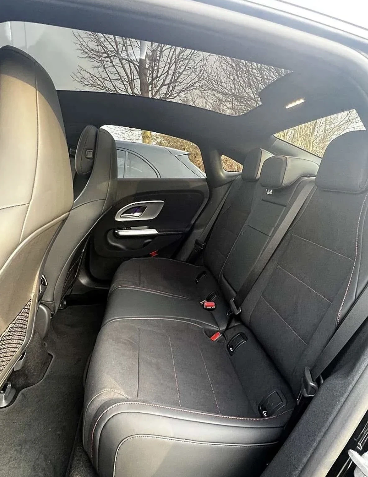 Mercedes-Benz CLA 250, снимка 12 - Автомобили и джипове - 55579814