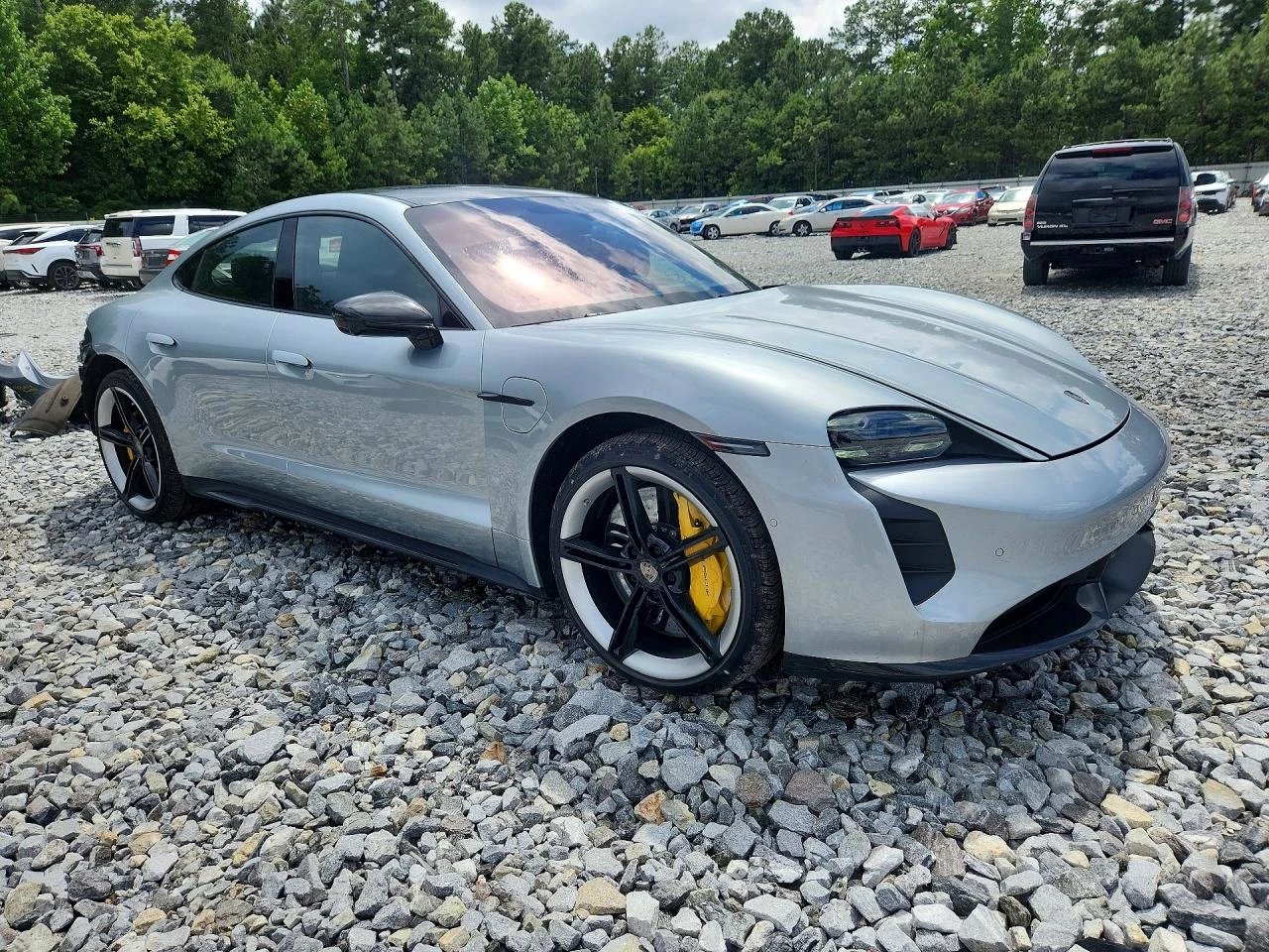 Porsche Taycan TURBO S , снимка 4 - Автомобили и джипове - 55582880