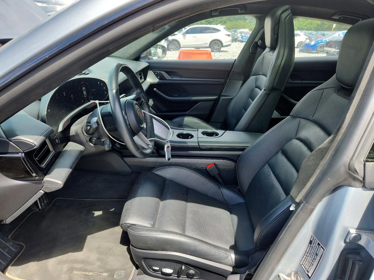 Porsche Taycan TURBO S , снимка 7 - Автомобили и джипове - 55582880