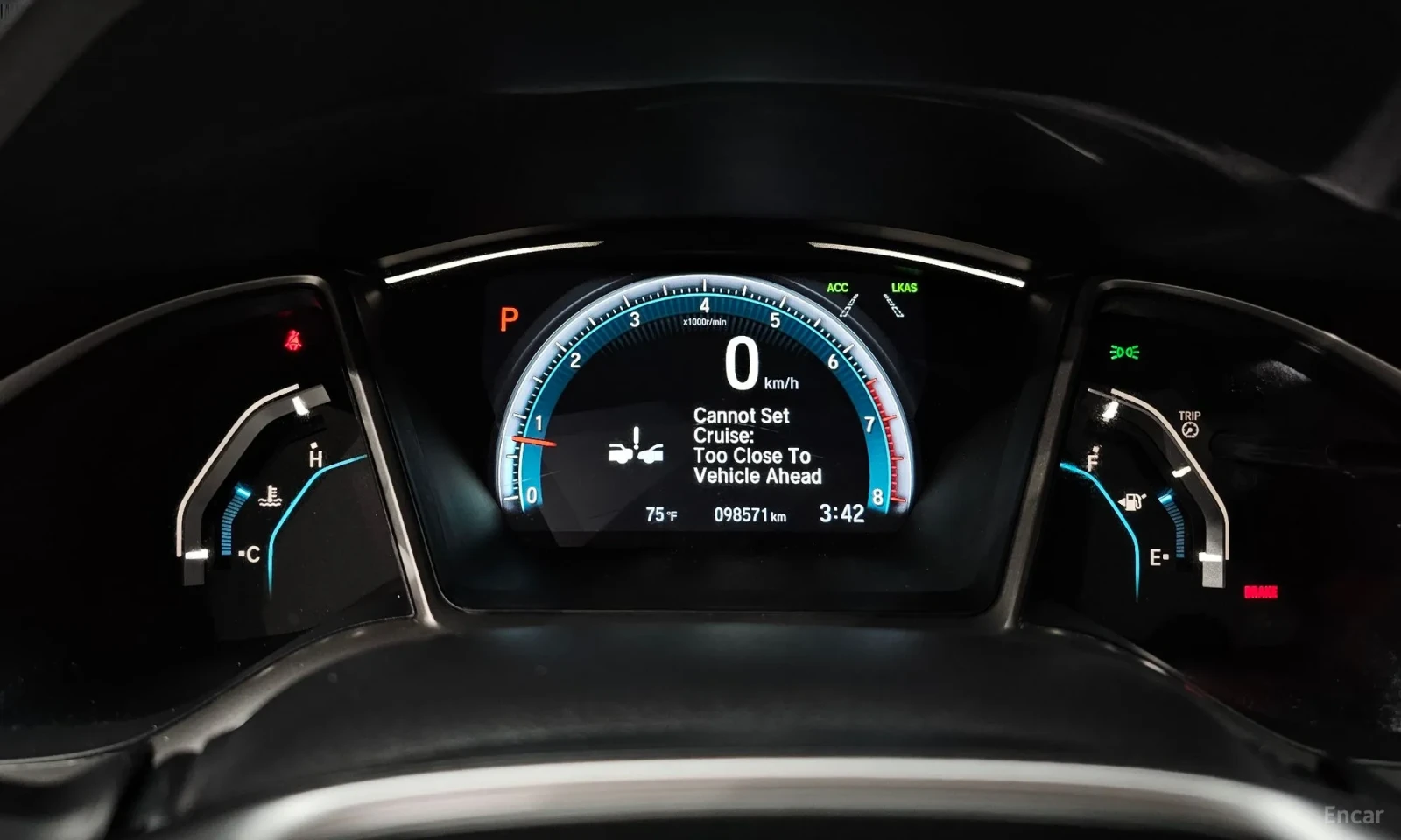 Honda Civic 1.5T, Type R packet\Distronic, снимка 8 - Автомобили и джипове - 56257548