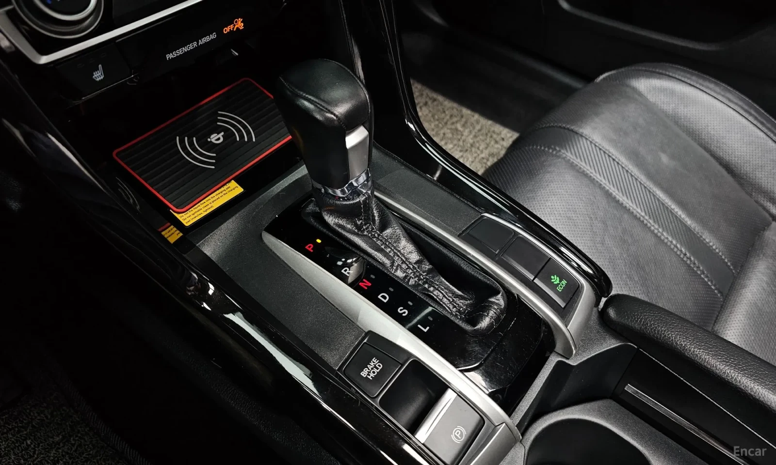 Honda Civic 1.5T, Type R packet\Distronic, снимка 9 - Автомобили и джипове - 56257548
