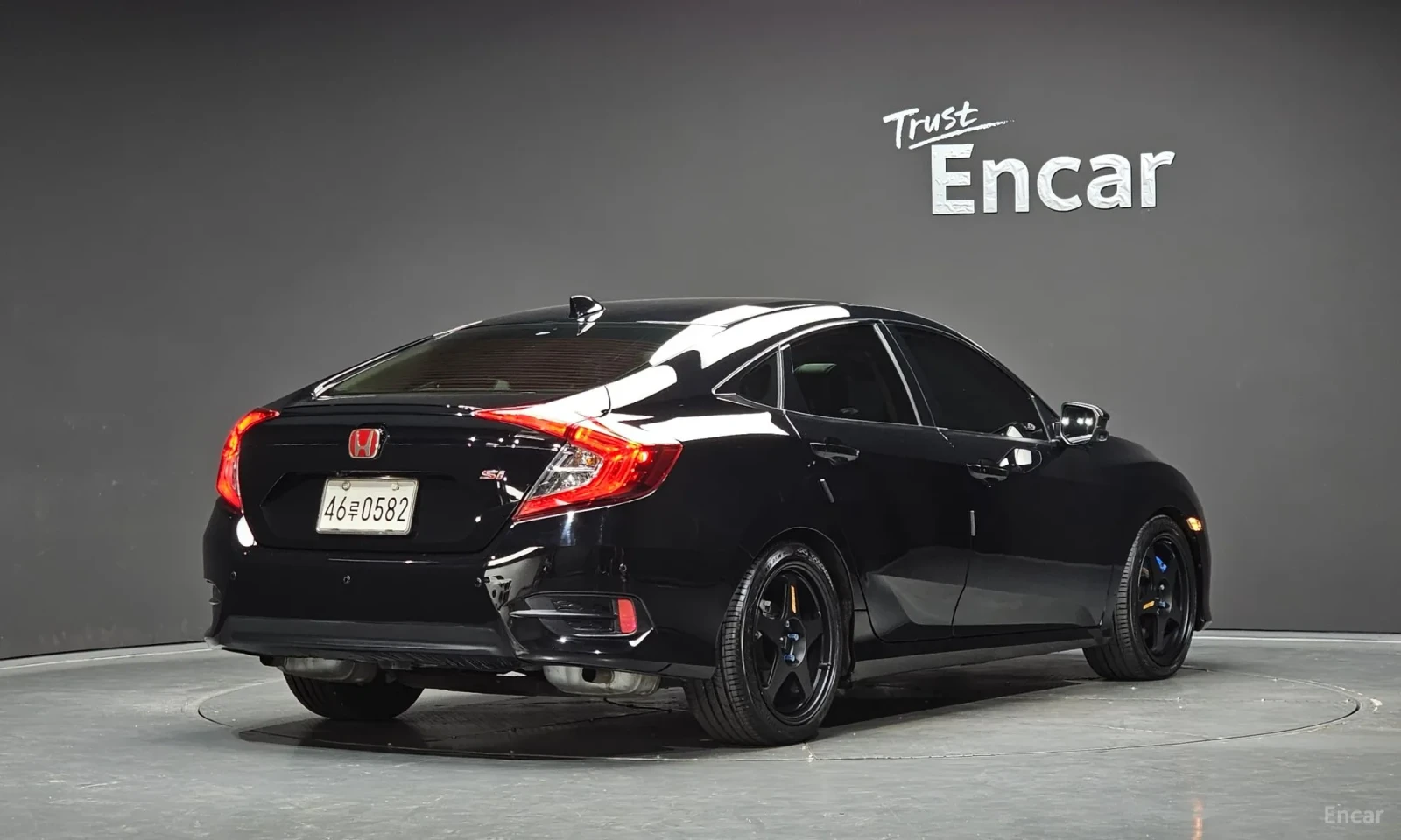 Honda Civic 1.5T, Type R packet\Distronic, снимка 2 - Автомобили и джипове - 56257548
