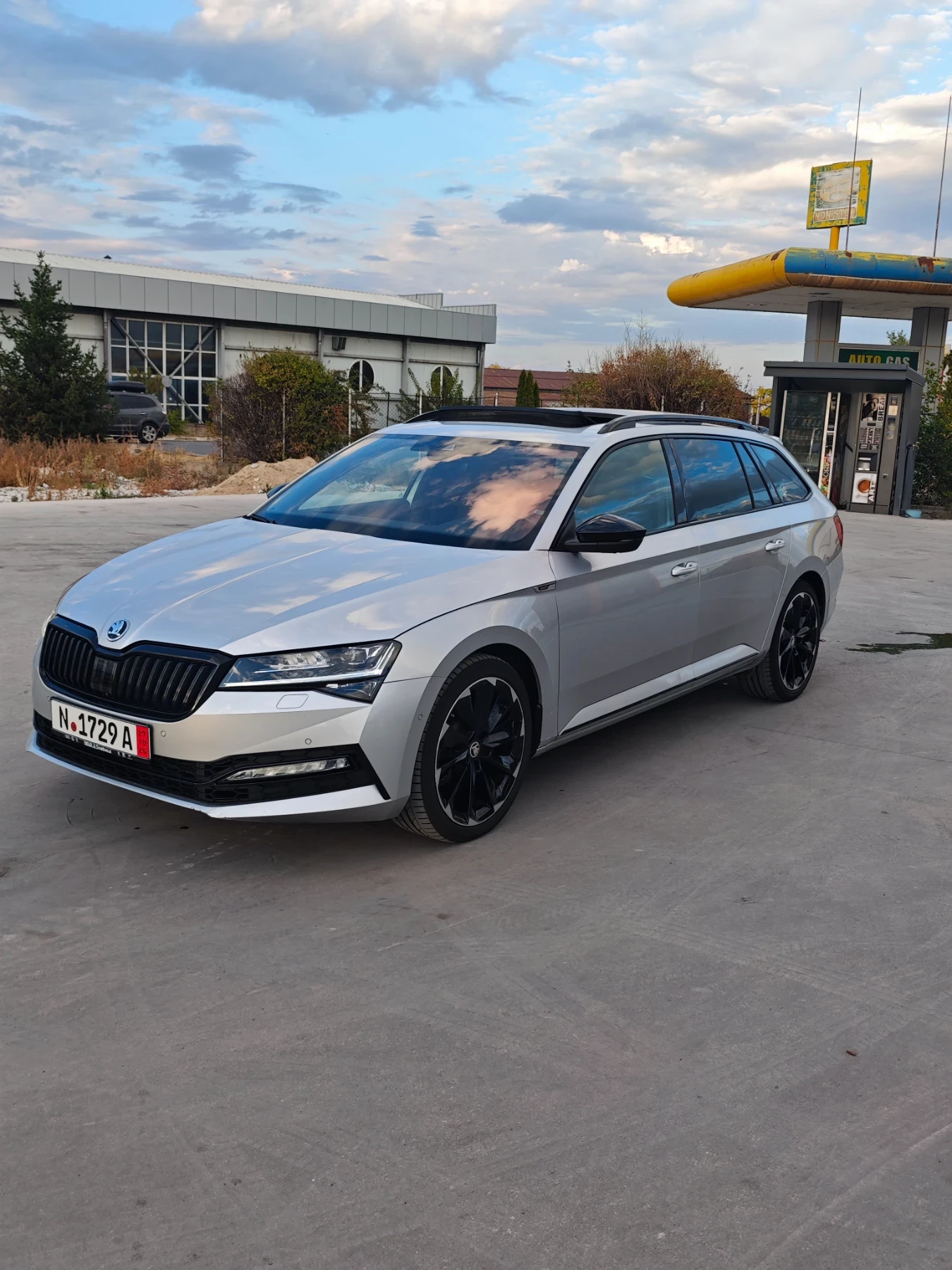 Skoda Superb Skoda Superb Combi 2.0 TSI DSG 4x4 Sportline | Mobile.bg � ����������� 4