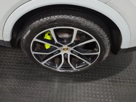 Porsche Cayenne E Hybrid  CARFAX, снимка 9