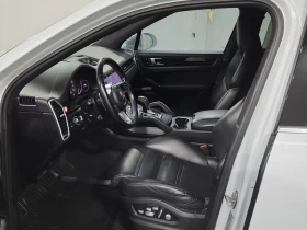 Porsche Cayenne E Hybrid  CARFAX - 31000 € / 60630.73 лв. - 25154916 14