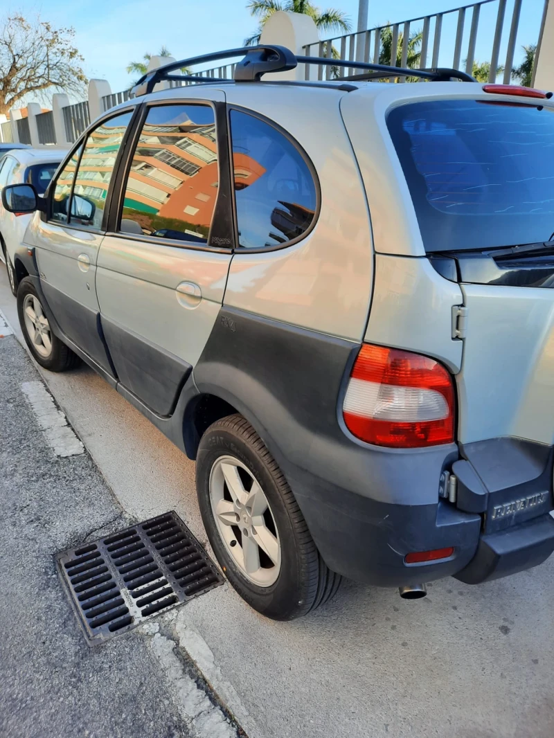 Renault Scenic rx4, снимка 3 - Автомобили и джипове - 47004272