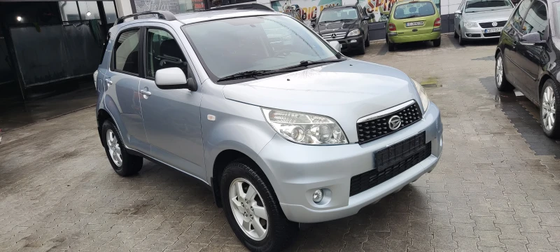 Daihatsu Terios, снимка 1 - Автомобили и джипове - 48193543