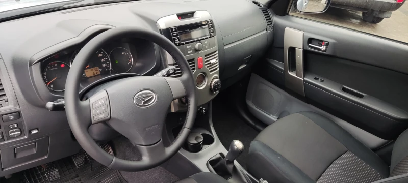 Daihatsu Terios, снимка 14 - Автомобили и джипове - 48193543