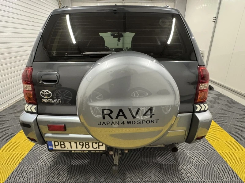 Toyota Rav4, снимка 8 - Автомобили и джипове - 48396604