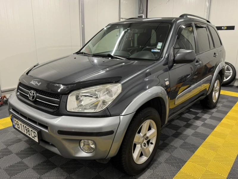 Toyota Rav4, снимка 16 - Автомобили и джипове - 48396604