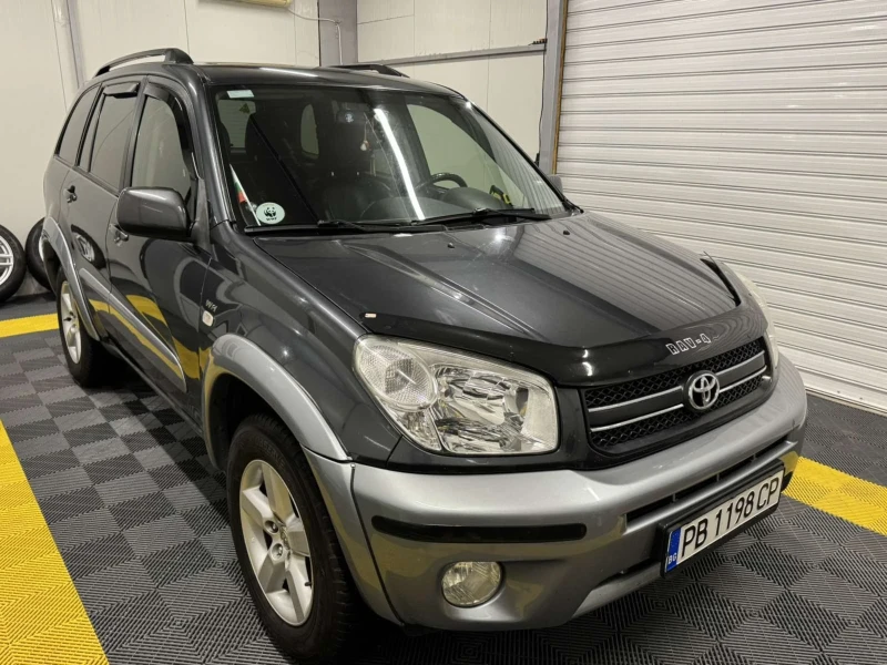 Toyota Rav4, снимка 10 - Автомобили и джипове - 48396604